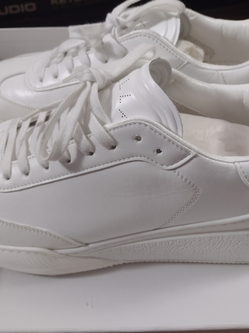 Stella McCartney White Leather Sneakers EU 43 US 10 Box Included - Picture 3 of 10